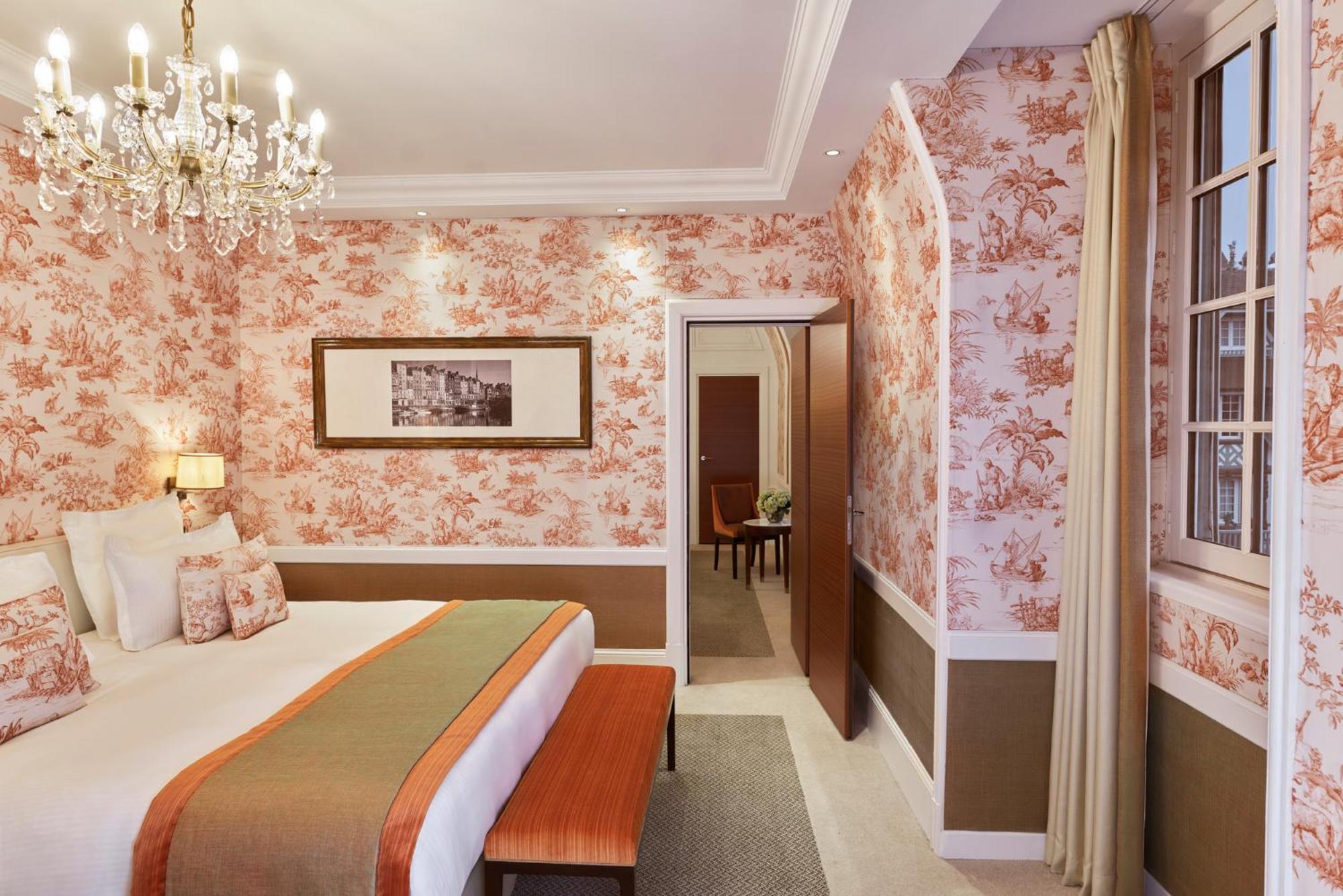 Barriere Le Normandy 5*多维尔