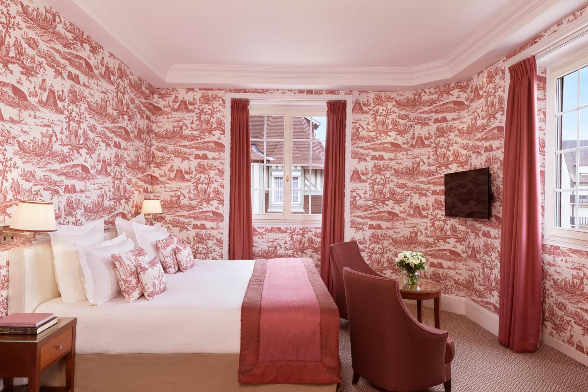 Barriere Le Normandy 5*多维尔